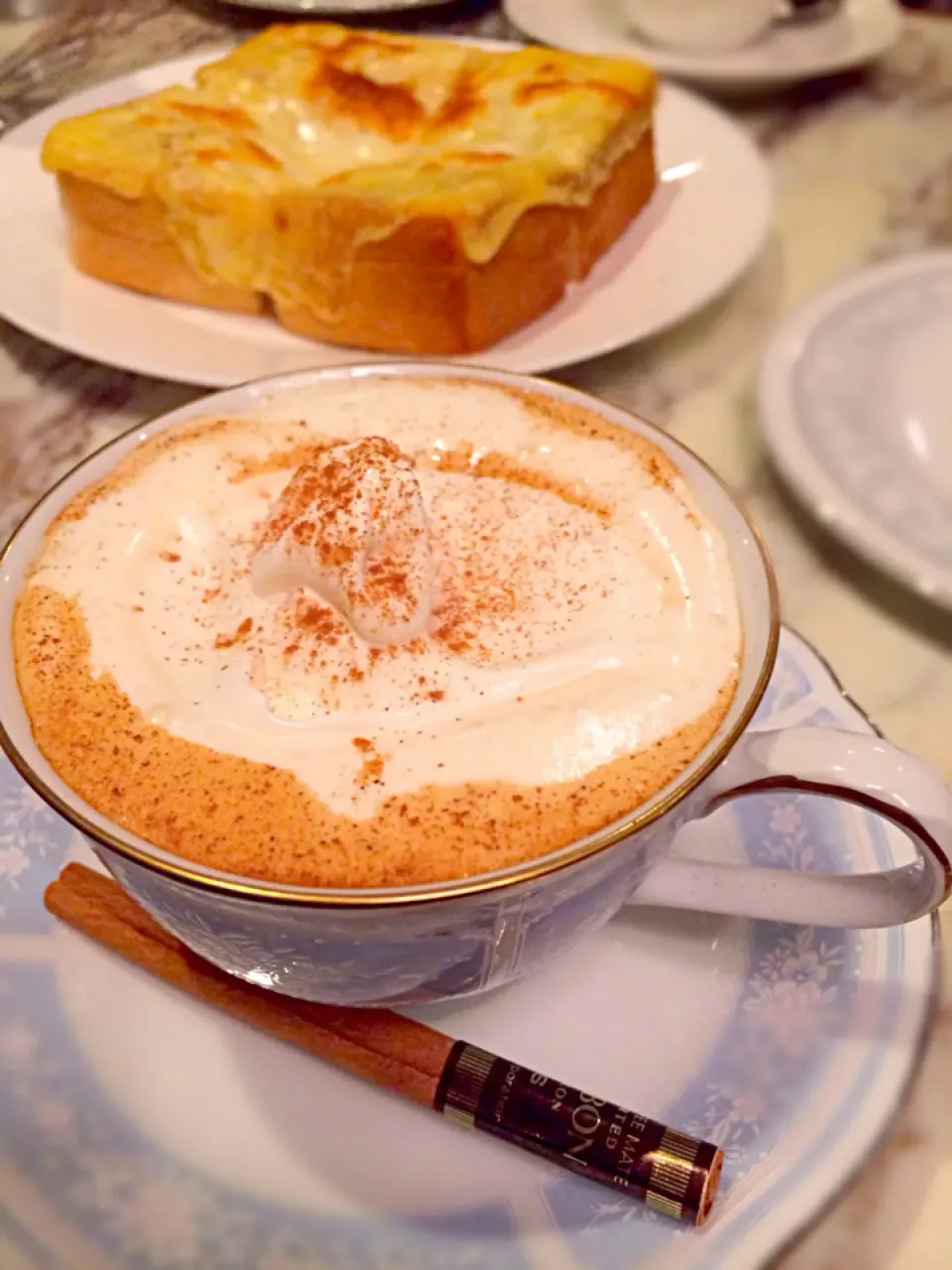 カフェカプチーノ、ハワイアントースト|あきらさん