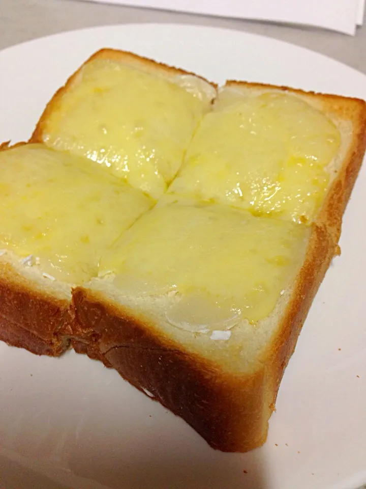 Pizza Toast -- Mochi|Kob Sathapornさん