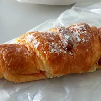 Snapdishの料理写真:Croissants Strawberry #yamasaki|Ck Chamaiさん