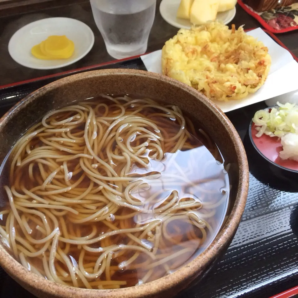 かけそばとかき揚げ|そらまめさん