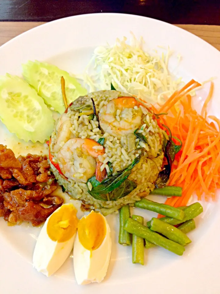 ข้าวผัดแกงเขียวหวานกุ้งสด|Bee Bee Mame Be-neさん