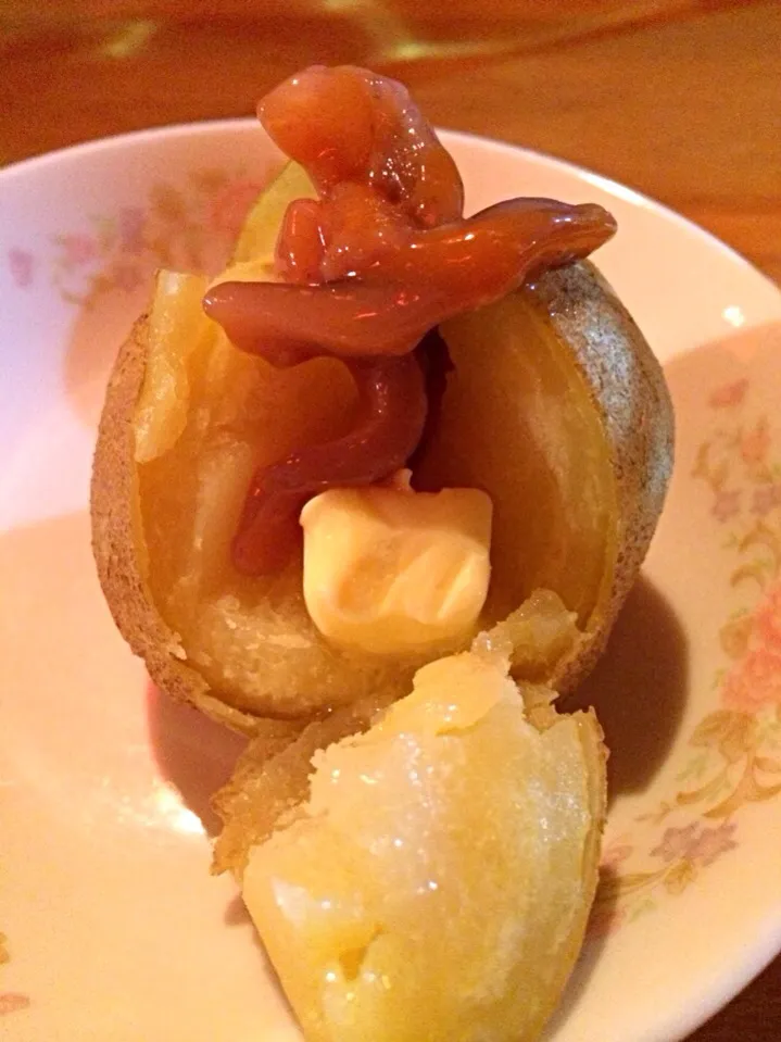 Steamed Hokkaido potato with salted squid and butter|Ong Sor Fernさん