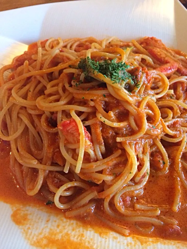 Snow crab spaghetti in tomato cream sauce|Ong Sor Fernさん