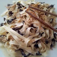 Snapdishの料理写真:chicken mushroom noodle carbonara|David Morganさん