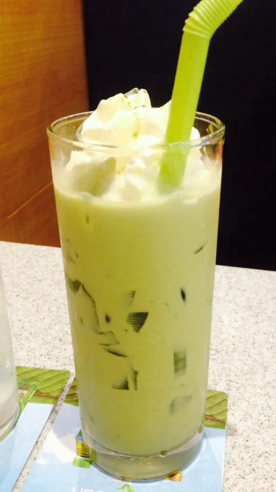 Milk green tea with green jelly|anakin ninphilさん