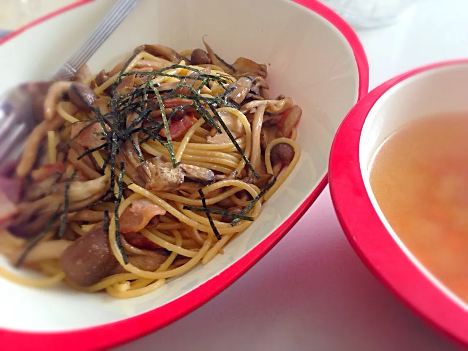 きのことベーコンの和風バター醤油パスタ|おちびさんさん