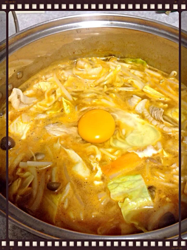 野菜たっぷりキムチラーメン♥️|スイマーよりさん