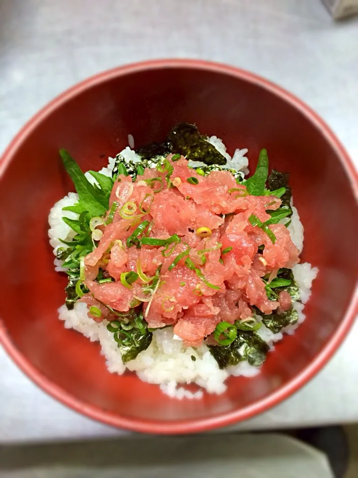 Snapdishの料理写真:本マグロのネギトロ丼|まさひろさん