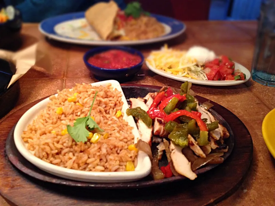 Snapdishの料理写真:Chicken Fajitas|Kasie Chapinさん