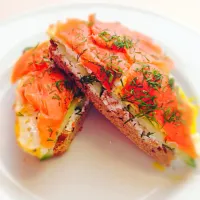 Open sandwich with smoked salmon and egg