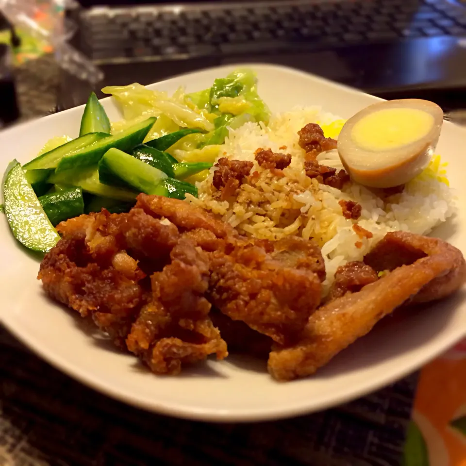 Pork Cutlet, Cabbage, Cucumbers, Rice, Egg|julia hoさん