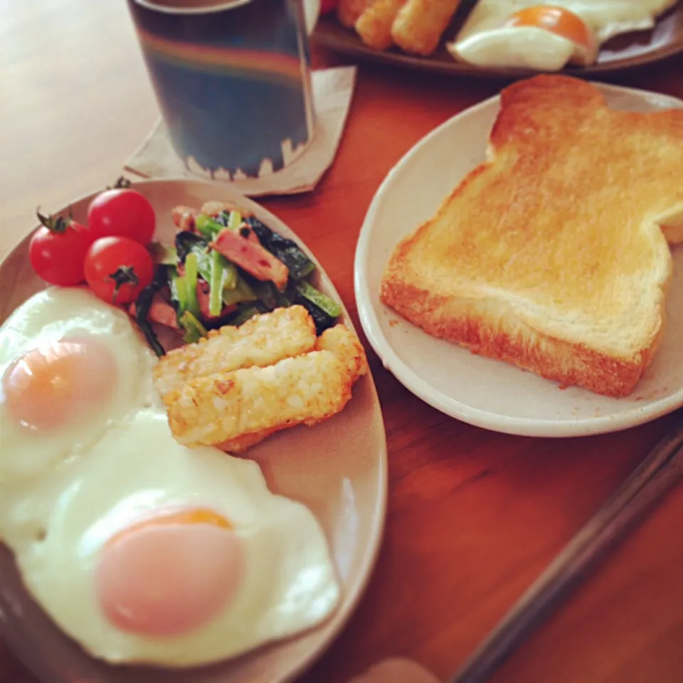 おはよー☀️朝ごはん❤️|シーチキンさん