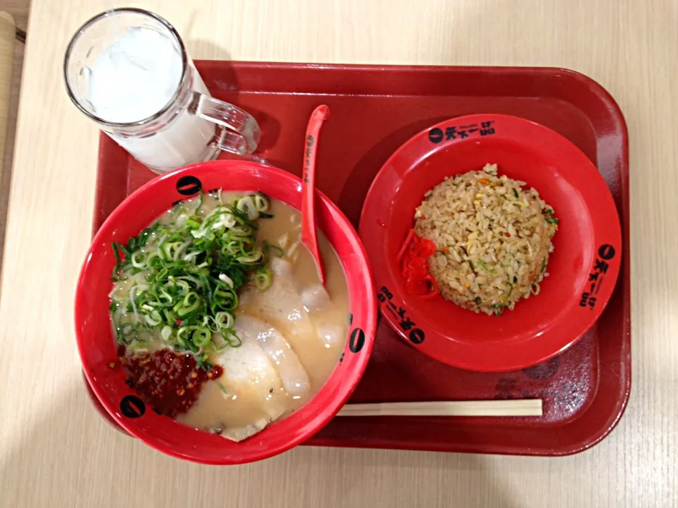 天下一品 チャーハン定食|ばーさんさん