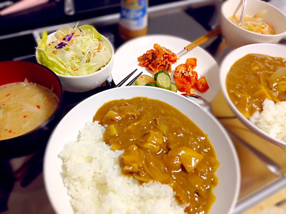 カレー、サラダ、坦々スープ|がっちゃんさん