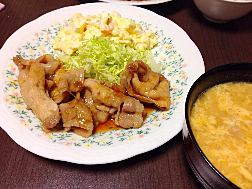 生姜焼きと玉子サラダ|こんこんさん