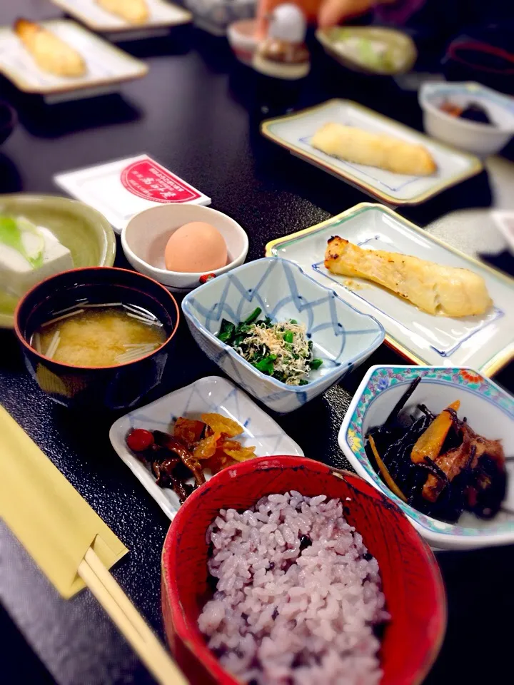 旅館の朝食|Aiko Satouさん