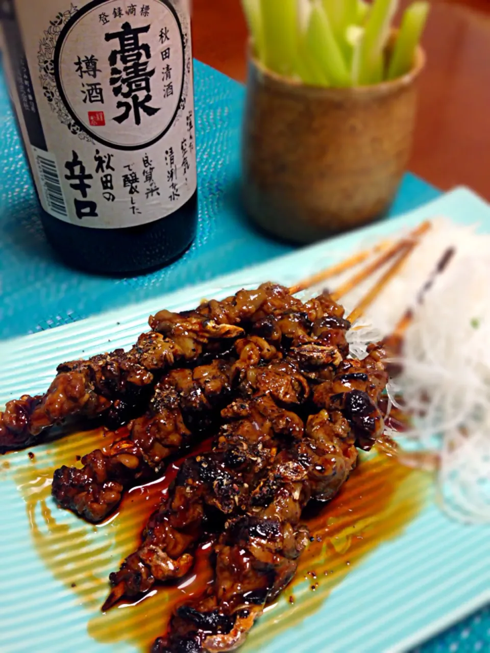 Snapdishの料理写真:鰻肝の串焼き〜と、秋田の樽酒🍶|チョス ♪さん