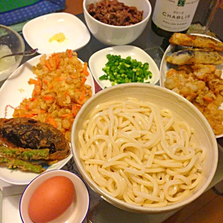 讃岐うどん、天ぷらと甘辛牛肉|たけのこジョニーさん