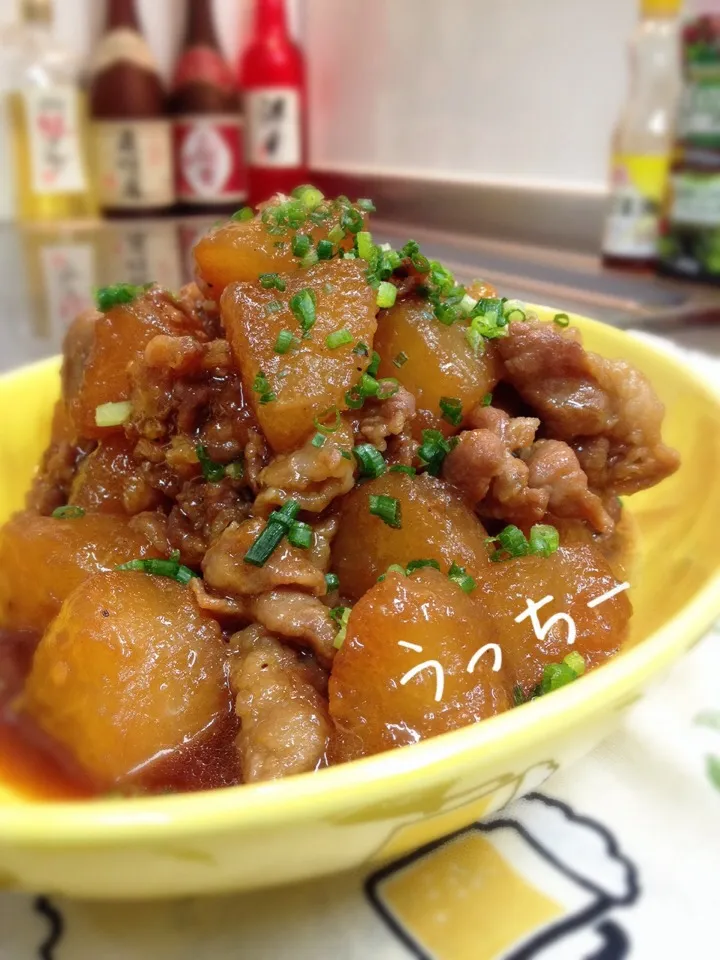 Snapdishの料理写真:くららちゃんの『大根と豚肉のこっくりオイスター煮』|うっちーさん