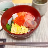 Snapdishの料理写真:海鮮丼|jammaladeenさん