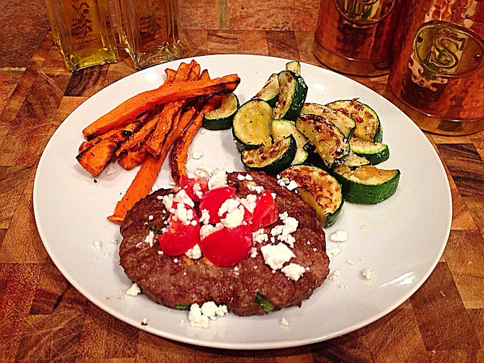 Spinach Feta Burger| sweet Potato Fries | Grilled Zucchini|lindsay robesonさん