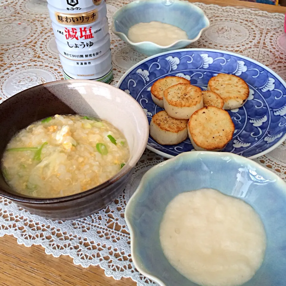 カニの出汁で雑炊（＾∇＾）長芋は焼いたのとすったのと。夕張の長芋は美味しい（＾∇＾）|しーさん