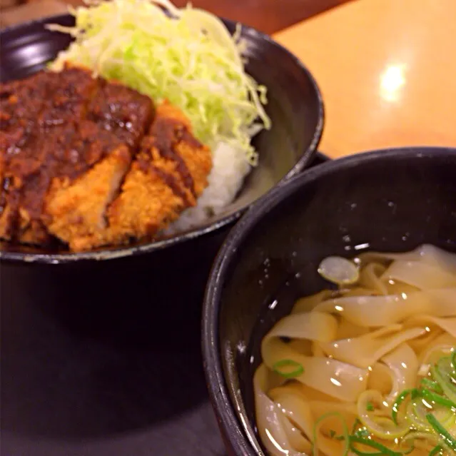 きしめんと味噌カツ丼|Masさん