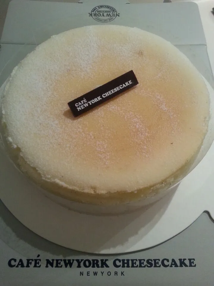 Snapdishの料理写真:CAFE NEWYORK CHEESECAKE|jineeさん