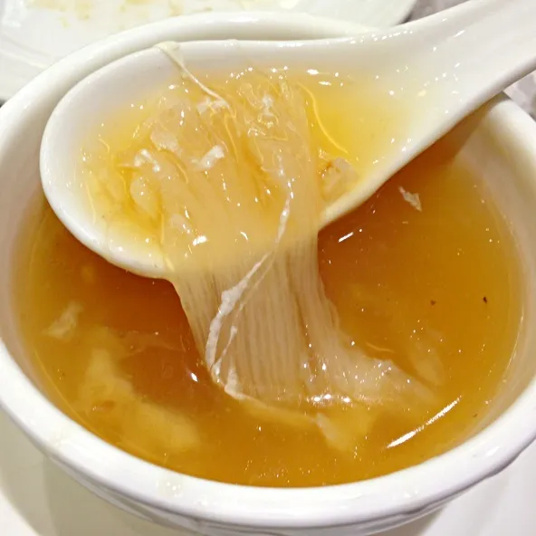 Shark fin and fish maw soup|Karen Yongさん