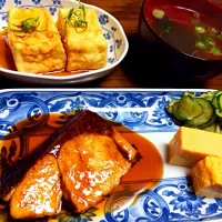 Snapdishの料理写真:鰤の照焼き•揚げだし豆腐|そらひめさん