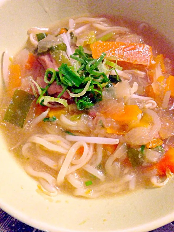 モツ鍋🍀〆はラーメンで決まり😙🍜✨|まみりんごさん