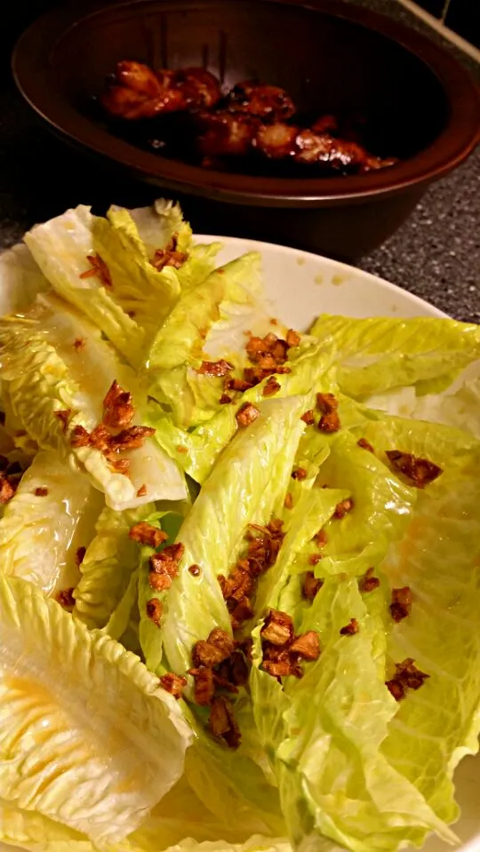 Snapdishの料理写真:Tocino and garlicky roman salad|claireさん