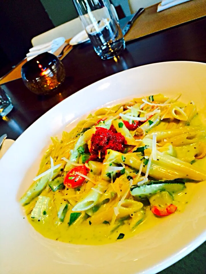 Snapdishの料理写真:Vegitarian Penne Pasta with Edamame Pesto Alfredo Sauce|Lisa Thomasさん