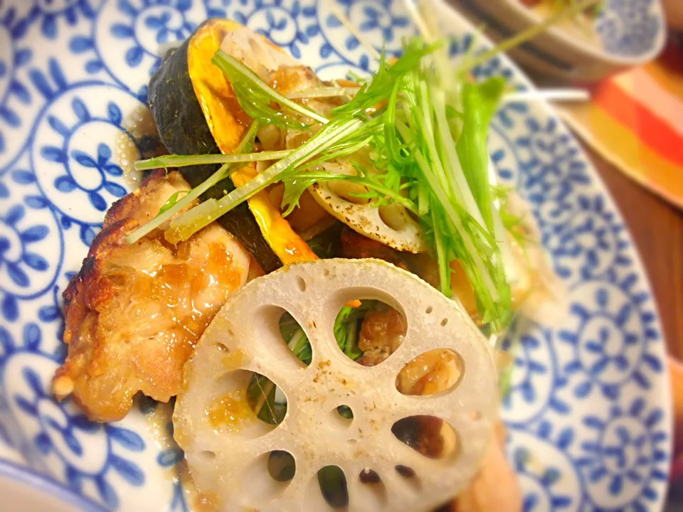 焼き野菜と鳥もも肉のディナーサラダ♪|もこさん