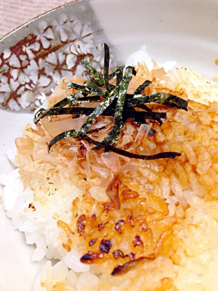 土鍋ご飯のおこげ【お醤油 おかか 刻み海苔】🍀|デミさん