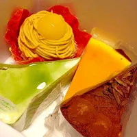 Snapdishの料理写真:お誕生日ケーキ|Mikiさん