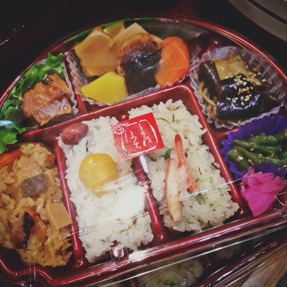 五目、栗、蟹おこわの弁当|uukaurさん