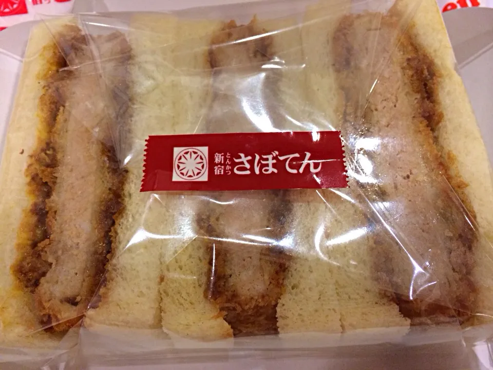 Kurobuta pork cutlet sandwich|Ong Sor Fernさん