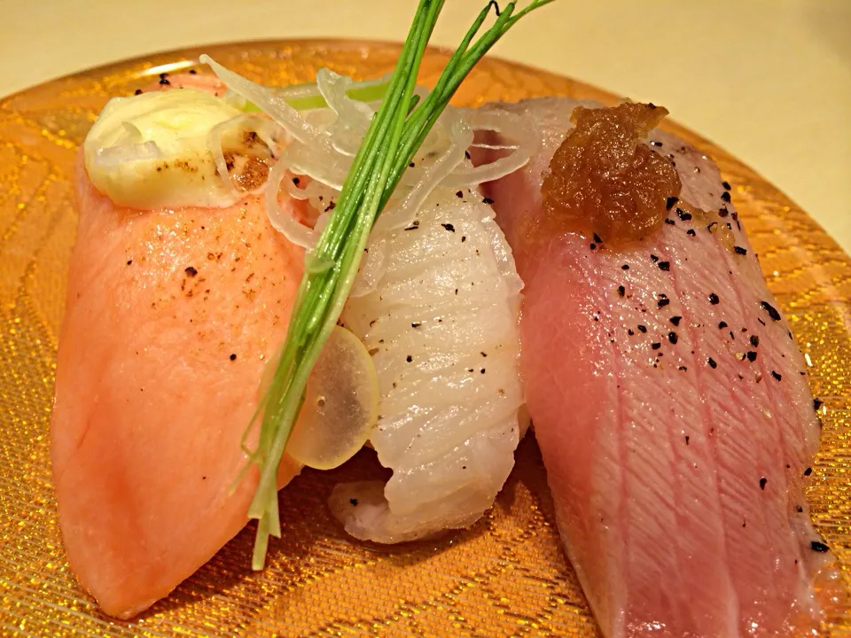 Aburi sushi trio|Ong Sor Fernさん