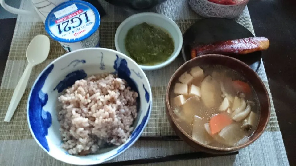 サワラの照り焼き＆けんちん汁＆めかぶ|まぐろさん