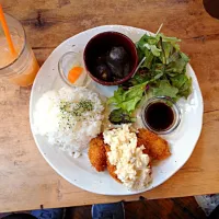 牡蠣フライ定食|リエさん