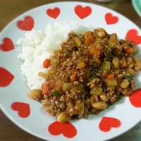 野菜たっぷりキーマカレー♥|yurisaさん