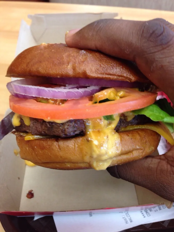 Snapdishの料理写真:Pretzel Bacon Cheeseburger|Malcolm Spaceleeさん