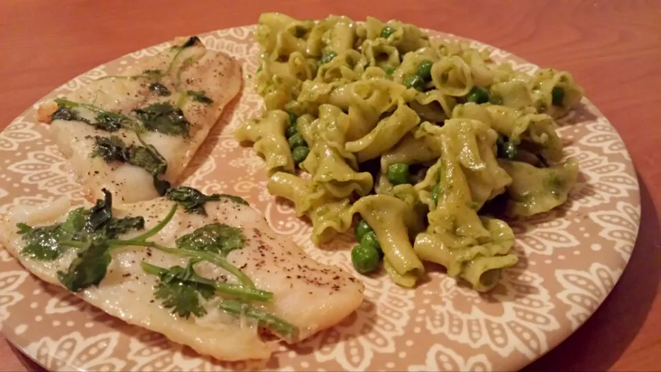 Lemon pesto campanelle with peas & cilantro swai fillet|Roxxi Liさん