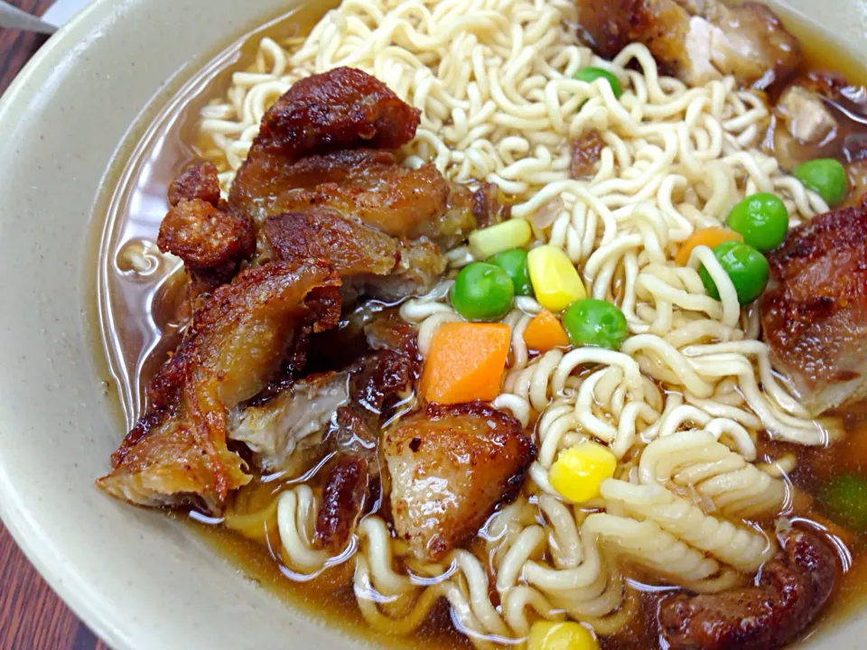 Chicken chop instant noodles|willzさん