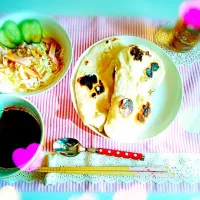 Snapdishの料理写真:バターチキンカレーとナン|Ai Sakumaさん