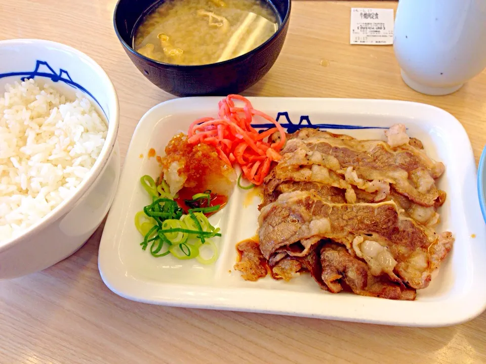 牛焼肉定食|中村宗悦さん