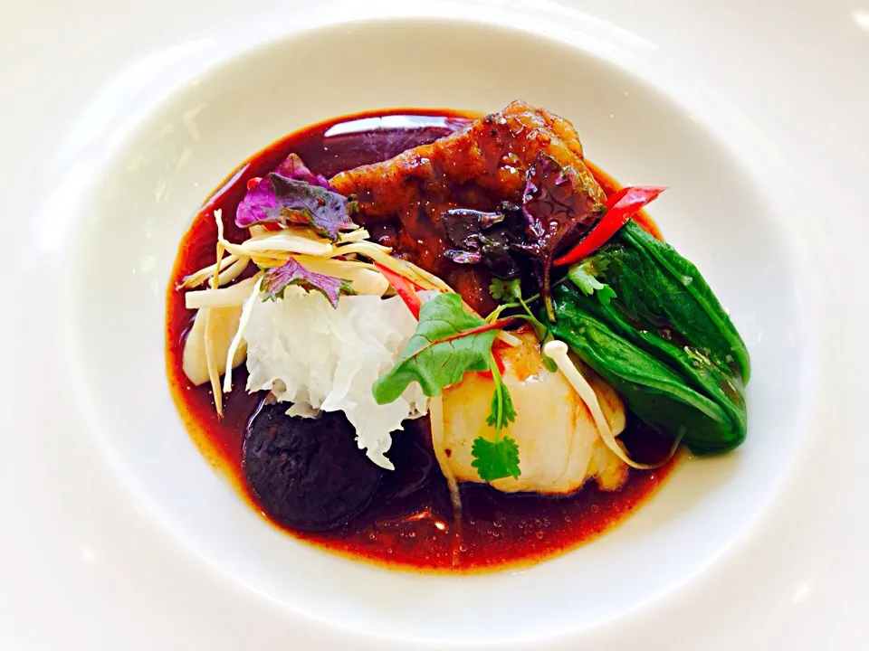 Snapdishの料理写真:Braised beef cheek, balmaim bug & mushrooms in xo & ginger sauce|kazuko Tsujiさん