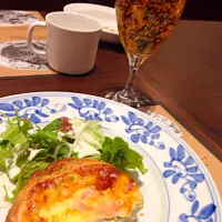 Snapdishの料理写真:ベーコンとほうれん草のキッシュ|まめ茶さん