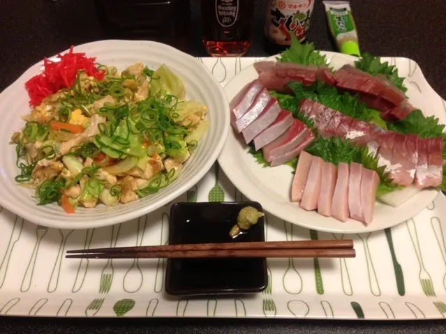 鶏胸肉の野菜炒め、ハマチと寒ブリのお刺身！꒰ •ॢ  ̫ -ॢ๑꒱✩✨|サソリさん